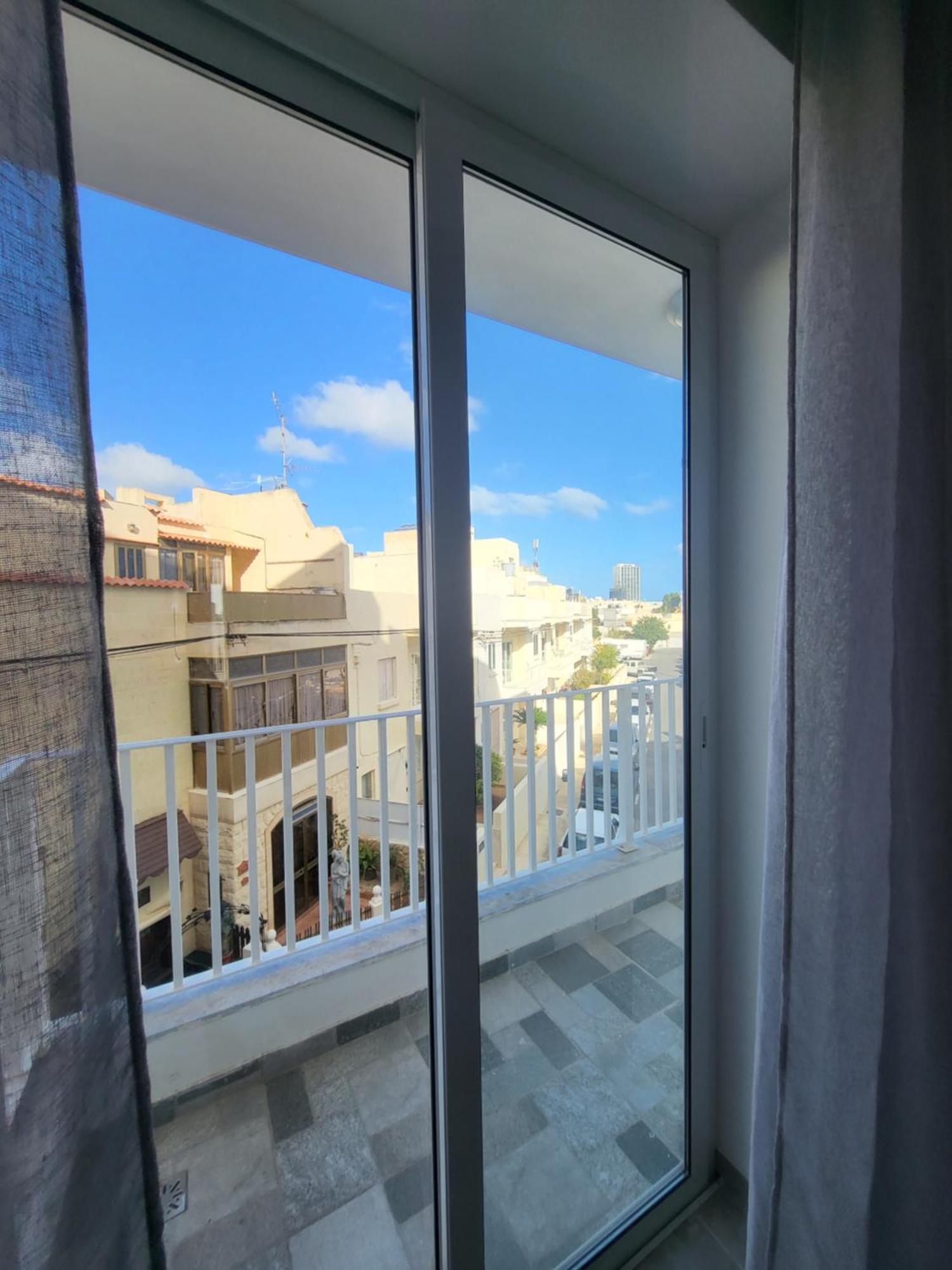 St Julian Apartments Saint Julian's Luaran gambar